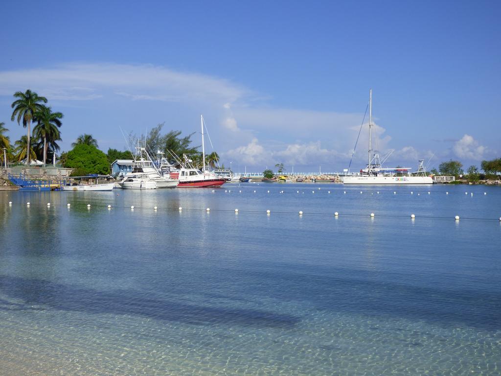 Beach Studio 18 Ocho Rios Exterior foto