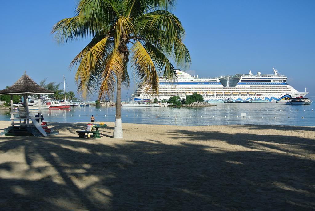 Beach Studio 18 Ocho Rios Exterior foto